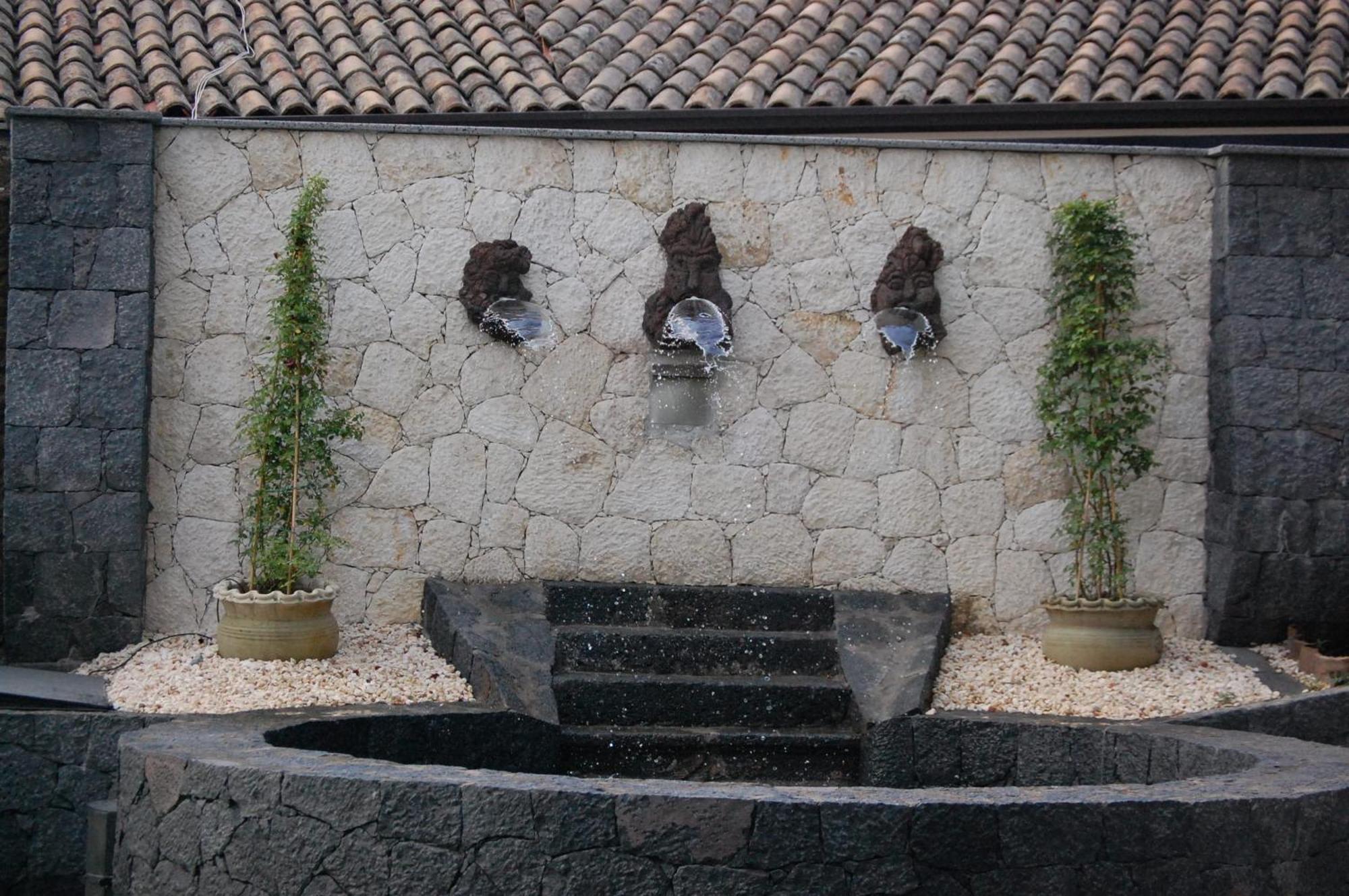 B&B Le Antiche Cisterne Tremestieri Etneo 外观 照片